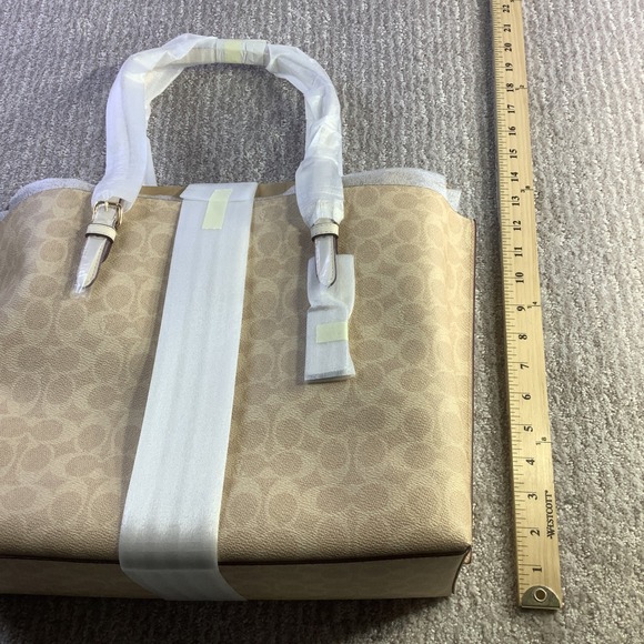 Coach Signature Mollie Tote Bag Sand NWT - Picture 7 of 9